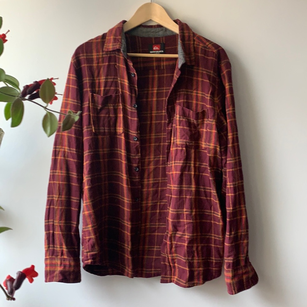 Quiksilver Flannel Long Sleeve button up. Large.